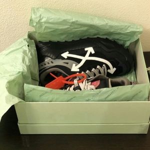 OFF WHITE ODSY-1000 BLACK